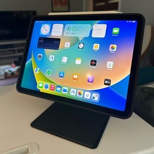 Moft Float iPad case and stand for iPad Air 4th or 5th generation